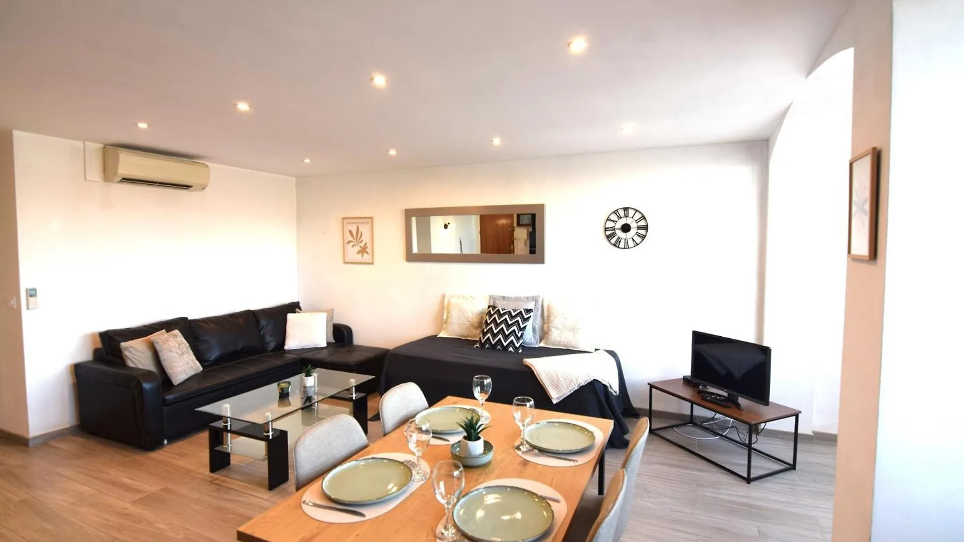 418-Apartamento Vistas Al Canal Empuriabrava